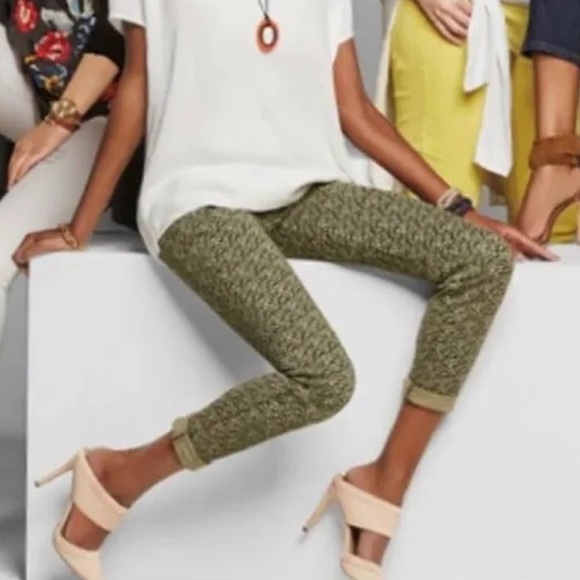 CAbi Denim - CAbi Olive Ditsy Floral Print Mid Rise Skinny Jeans